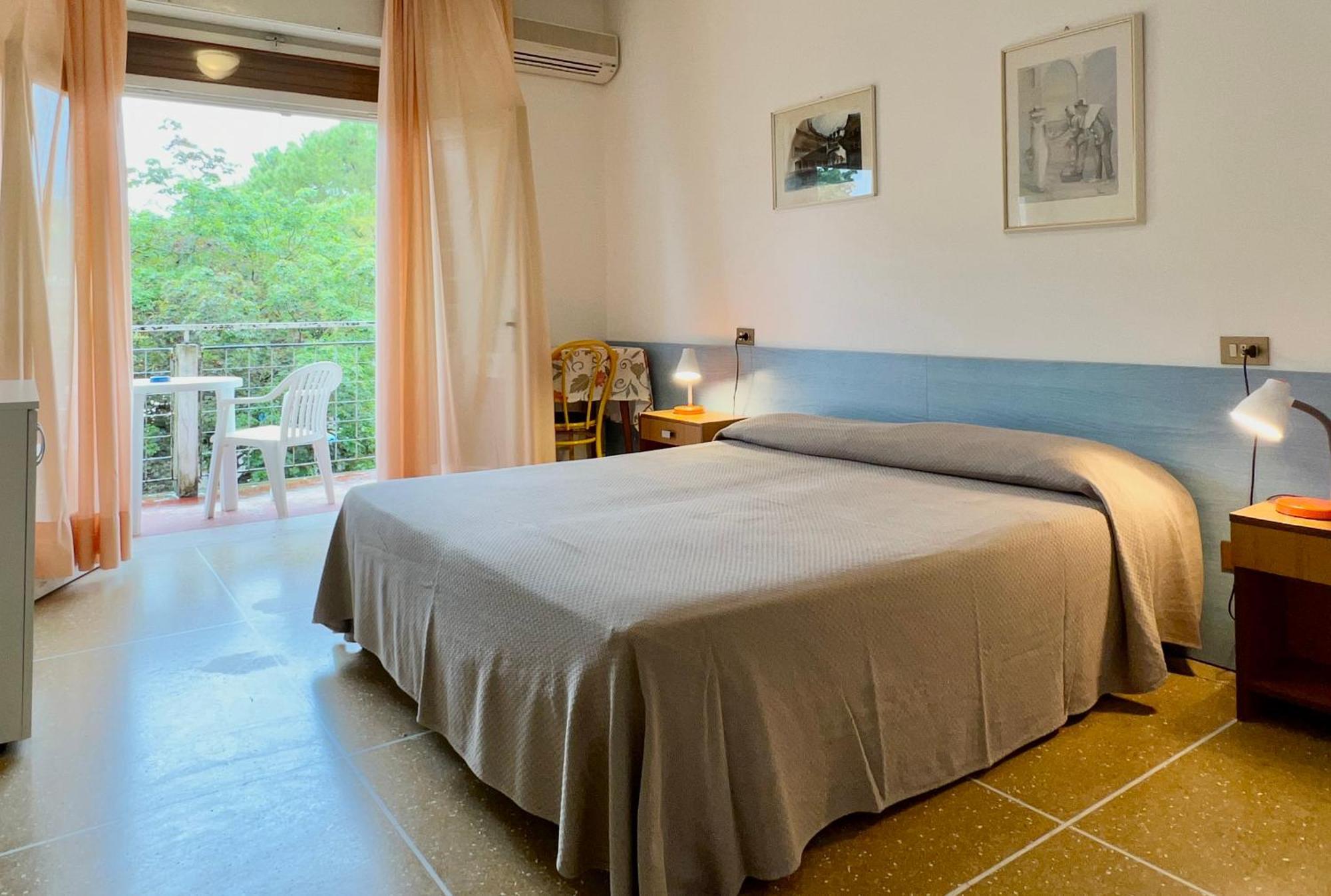 Hotel Myriam Lignano Sabbiadoro Bagian luar foto