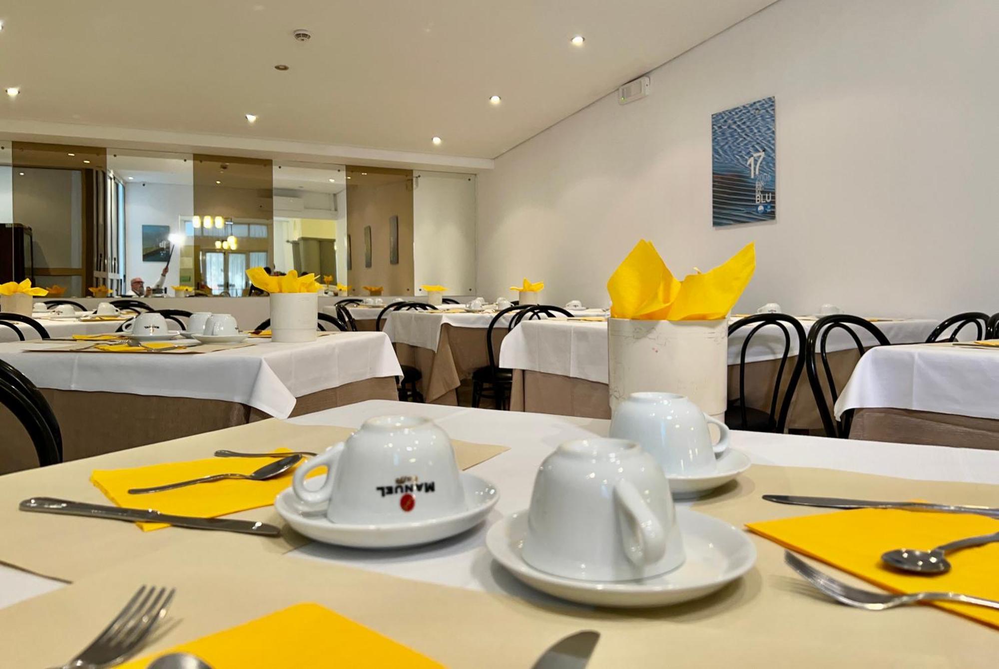 Hotel Myriam Lignano Sabbiadoro Bagian luar foto